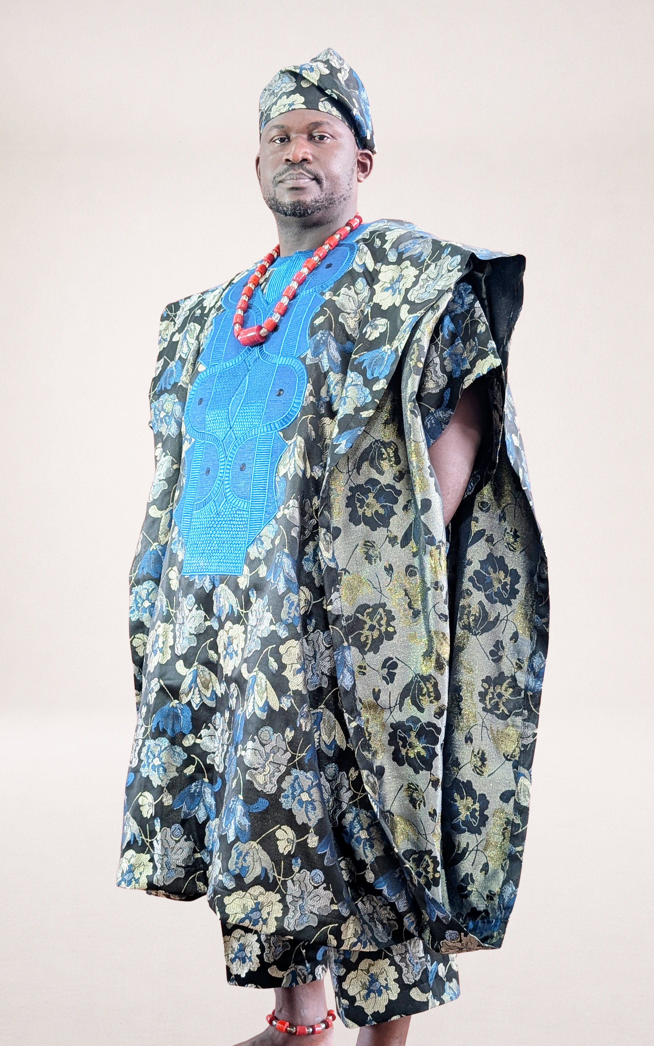 Blue Yoruba Agbada with Flower Patterns - page 4
