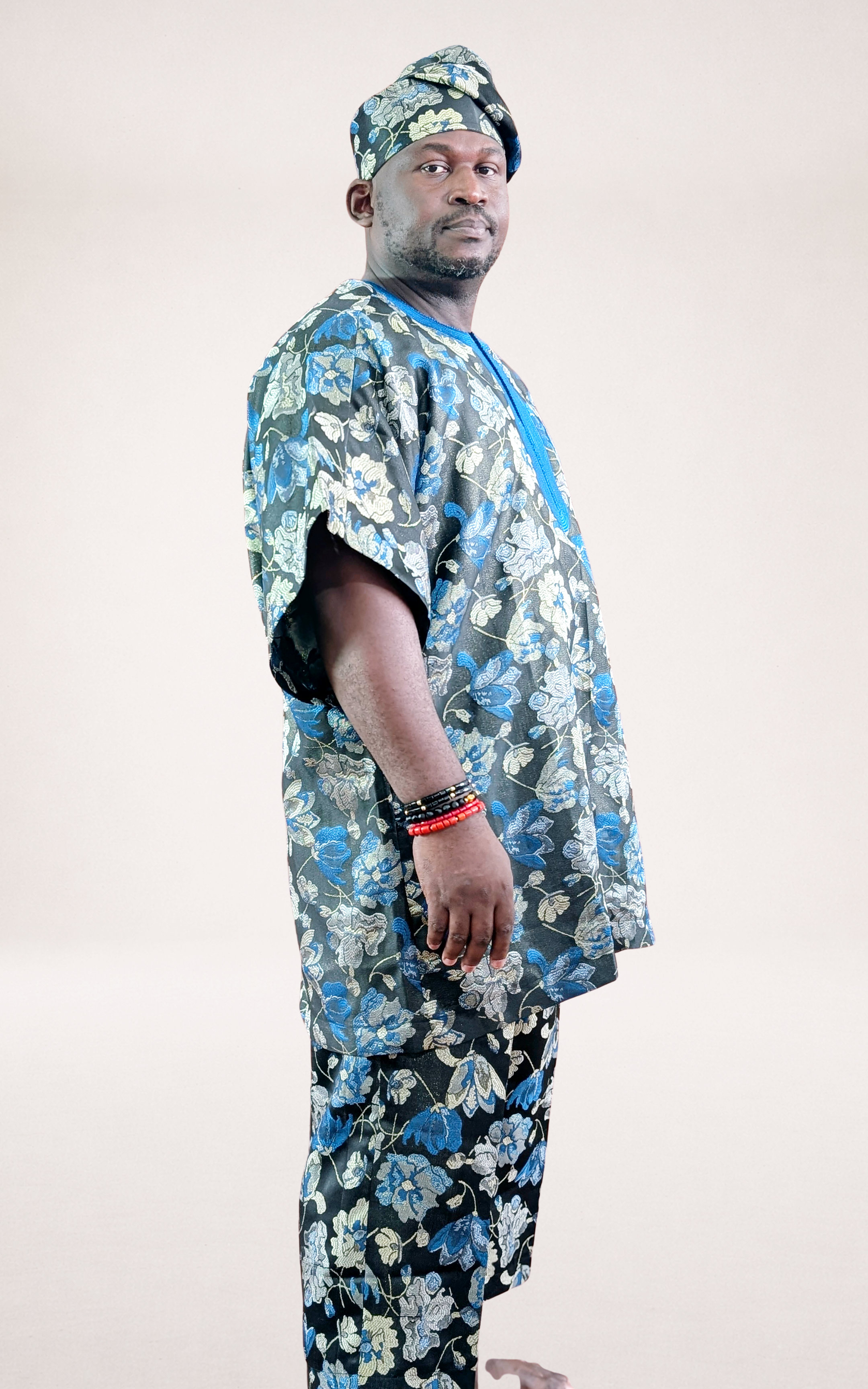 Blue Yoruba Agbada with Flower Patterns - page 5